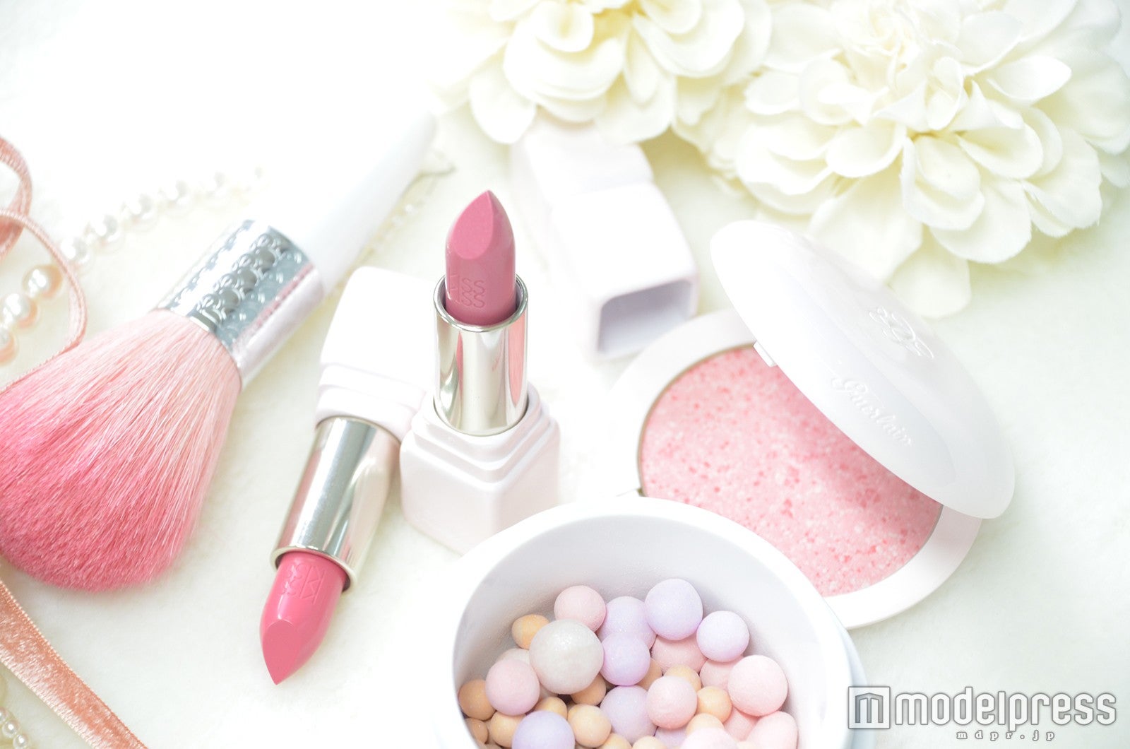 ピンクの幸せオーラが止まらない！「GUERLAIN（ゲラン）」の春コスメをチェック