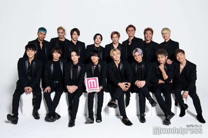 THE RAMPAGE from EXILE TRIBE(前列左から)岩谷翔吾、神谷健太、吉野北人、川村壱馬、RIKU、与那嶺瑠唯、武知海青、陣(後列左から)LIKIYA、鈴木昂秀、藤原樹、山本彰吾、浦川翔平、龍、後藤拓磨、長谷川慎(C)モデルプレス