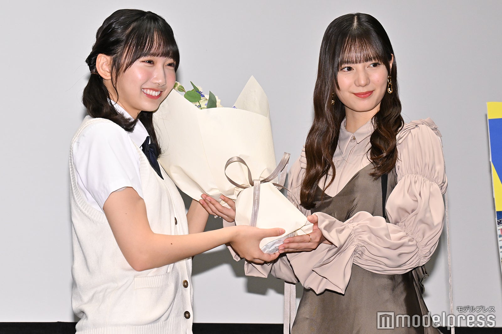 藤嶌果歩、小坂菜緒（C）モデルプレス