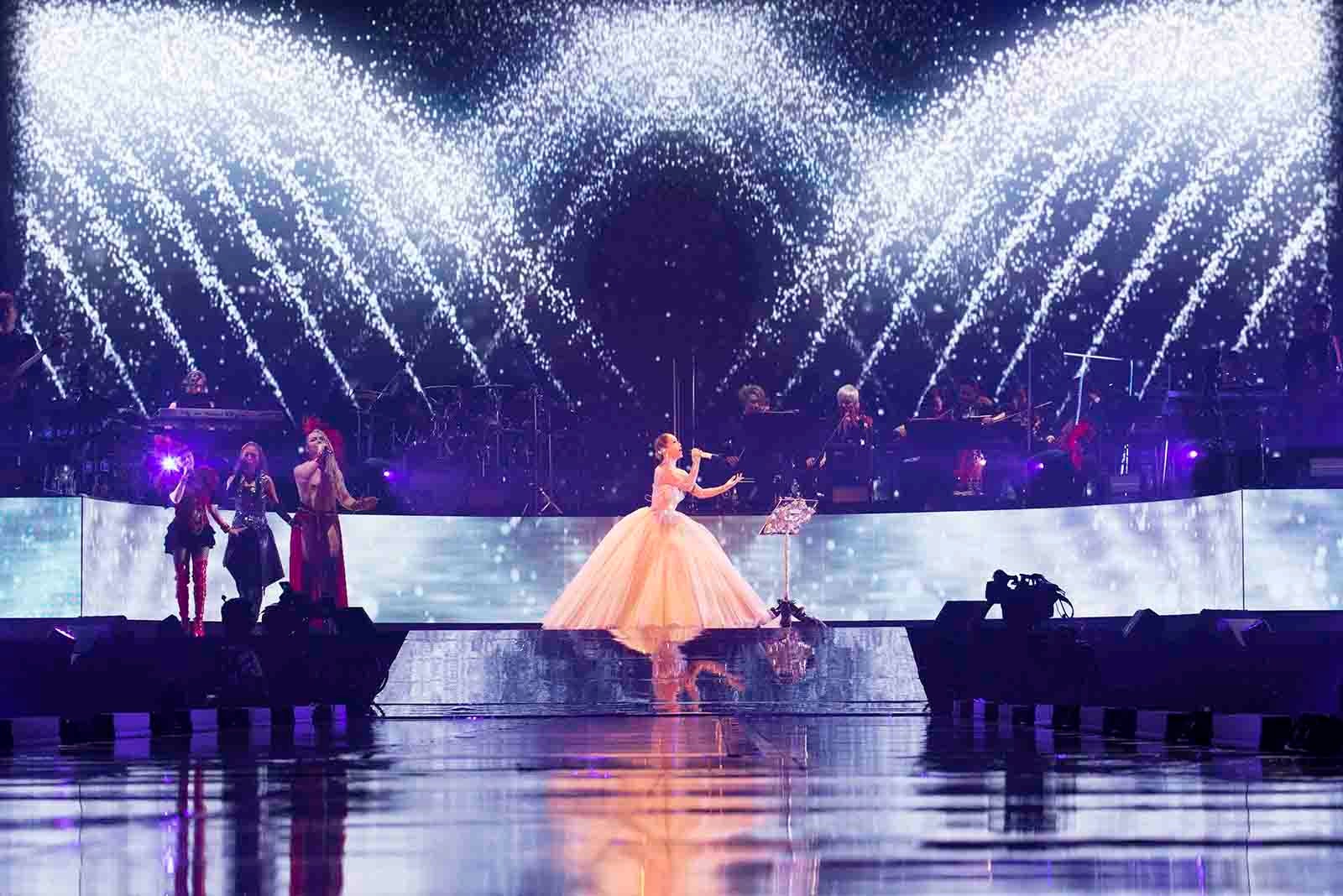 浜崎あゆみ「ayumi hamasaki ARENA TOUR 2018 ～POWER of MUSIC 20th Anniversary～」（写真提供：avex）