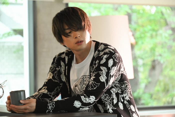 白洲迅「リコカツ」第5話より(C)TBS