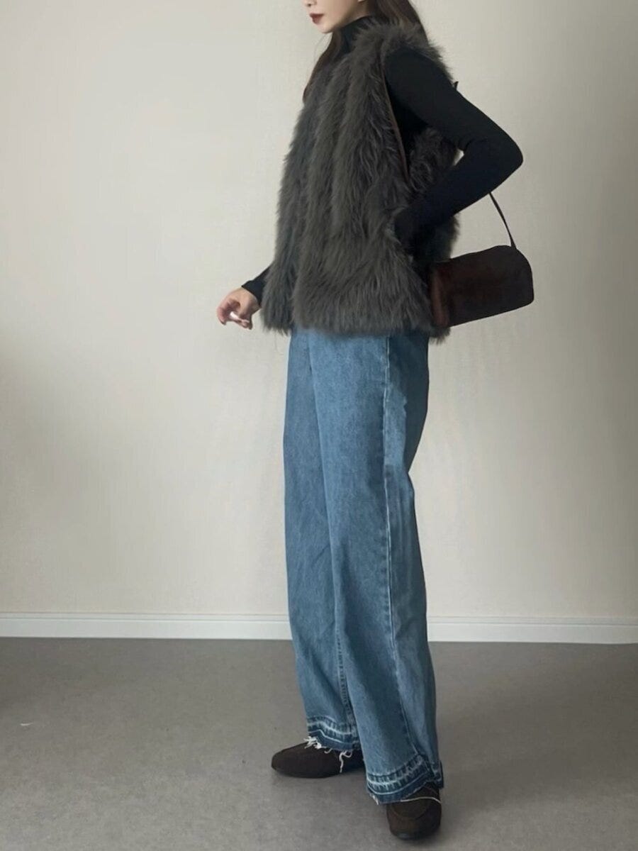 2026大人女性おすすめファーベストデニムコーデ