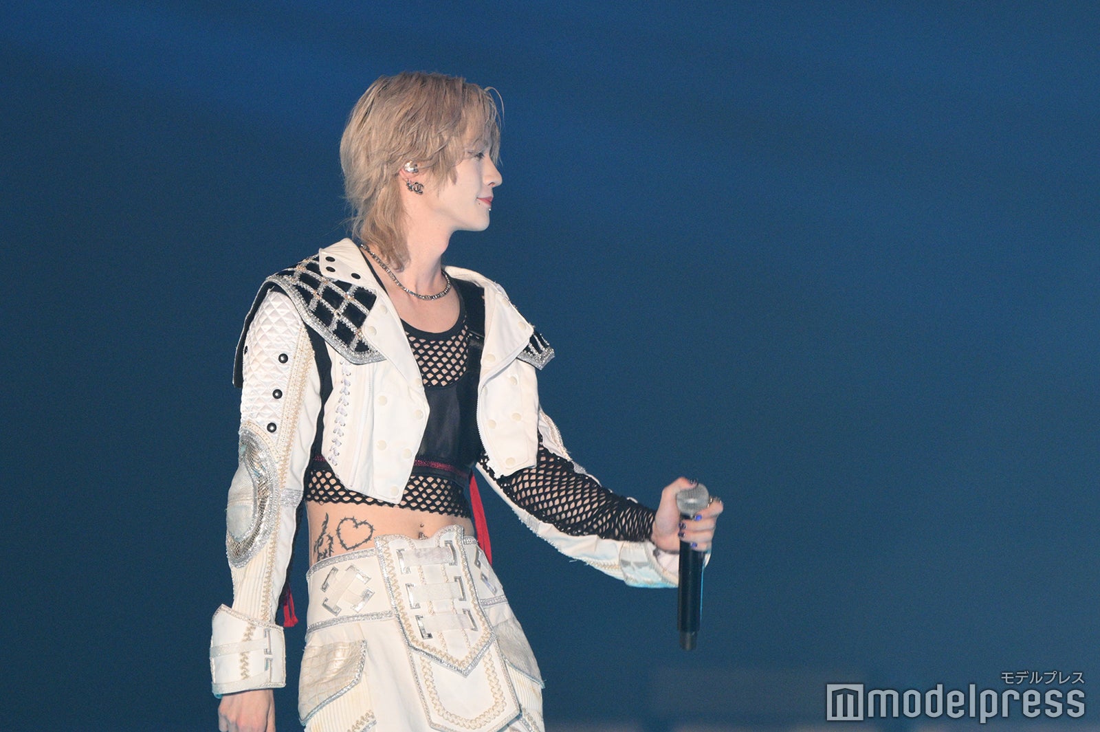 夢喰NEON（C）モデルプレス