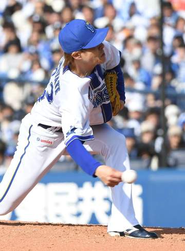 「イチローを彷彿とさせる」DeNA投手の打撃センスがヤバい 150キロ捉える→投手がよける完璧な中前打 ファン騒然「マジで野手転向あり」