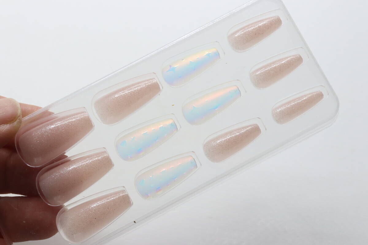 ダイソー　ネイルチップ（GH-1、12枚）　デザイン