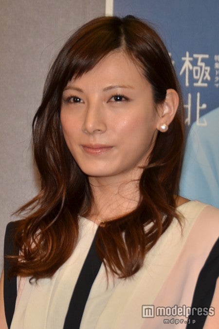 NHK特集ドラマ「極北ラプソディ」完成試写会に出席した加藤あい