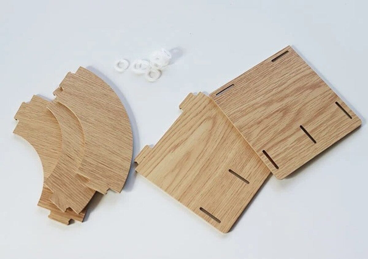 ダイソー　組立式マガジンラック　パーツ