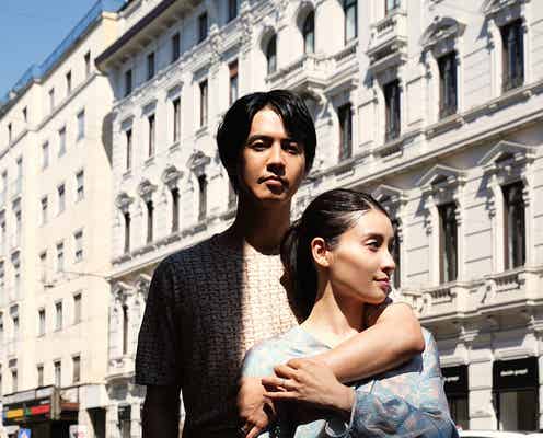 GENERATIONS片寄涼太、妻・土屋太鳳をバックハグ 家族と訪れたミラノは「とても意味のある大切な時間」