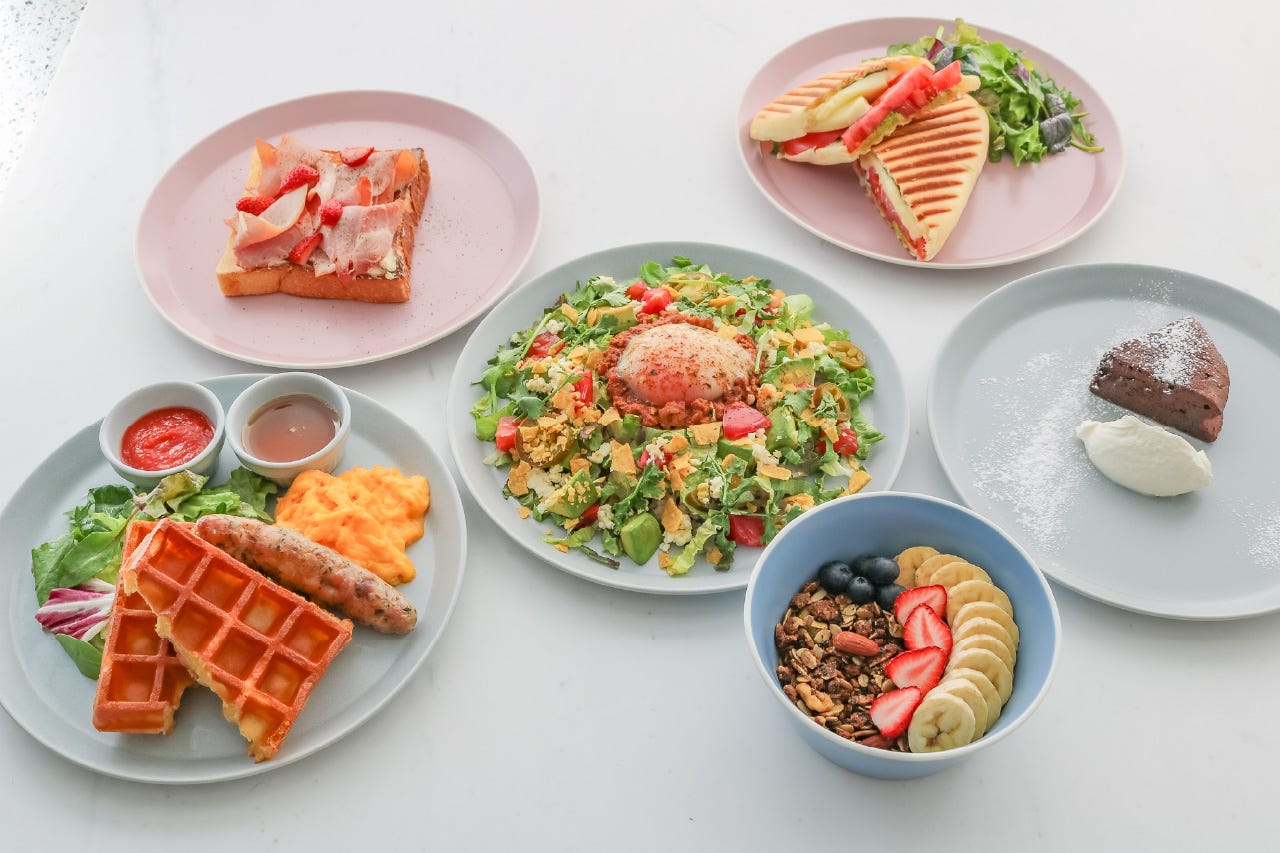 広尾「ドッグカフェポーレンタイム」人間&愛犬が一緒に食事を楽しむドッグカフェ