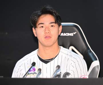 ロッテ・西川が球宴初選出「全打席フルスイングでいきたい」 鈴木、小川と3選手が選出