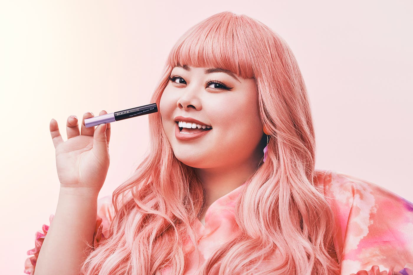 存在感あるまつ毛をこれ1本で/渡辺直美