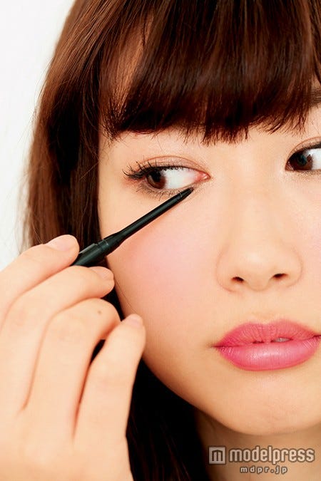 目力アップしても優しげな印象はキープ/モデル太田南(画像提供:「Ray」5月号、主婦の友社)