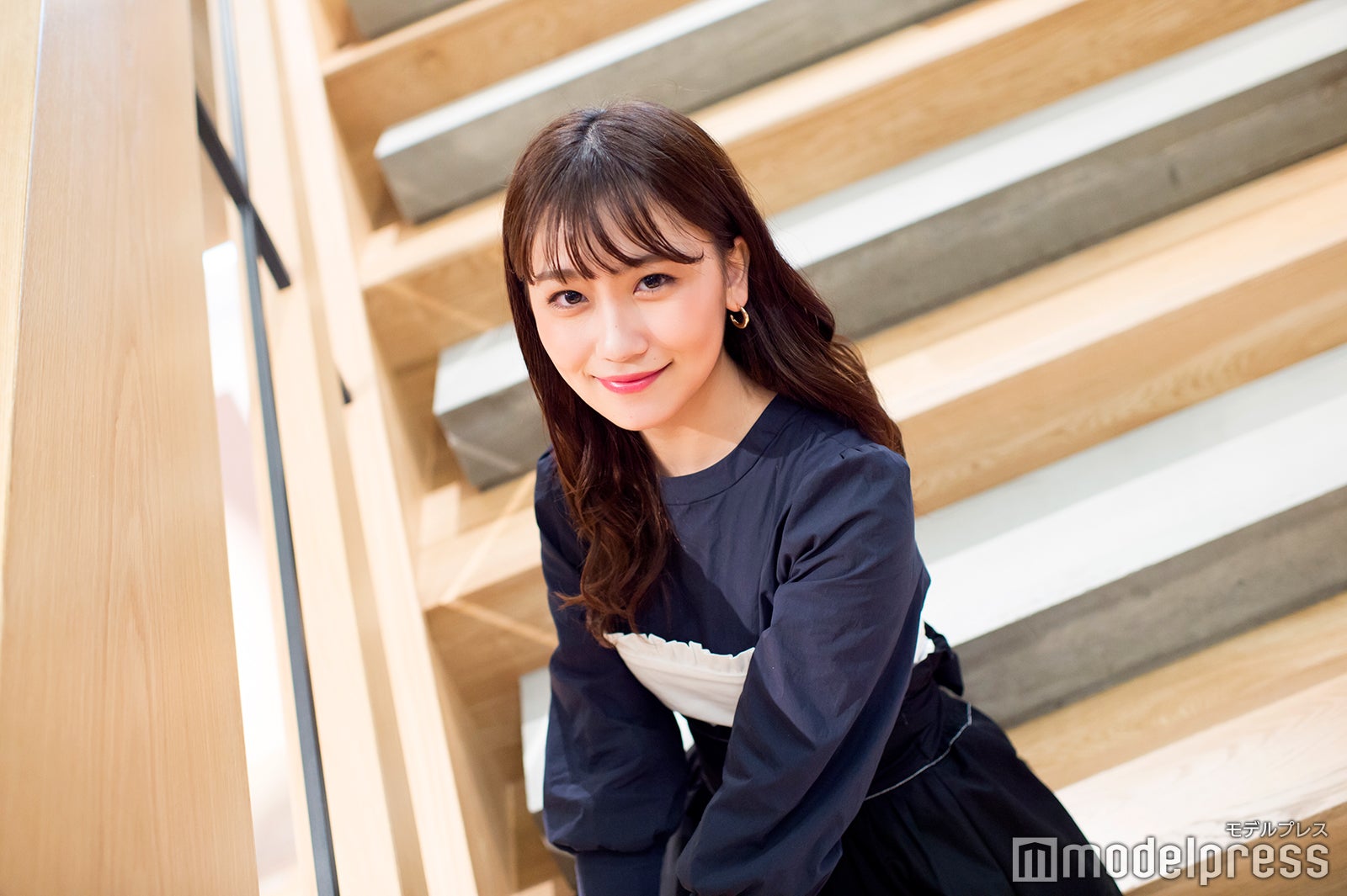 AKB48小嶋真子の私物メイクポーチ公開  「PRODUCE48」出演で変化したこと・「初めて言った」裏技も＜インタビュー＆女子力全開トークショー完全版＞ - モデルプレス