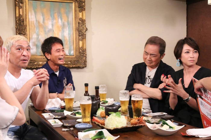 ダウンタウン、西郷輝彦、辺見えみり (C)フジテレビ