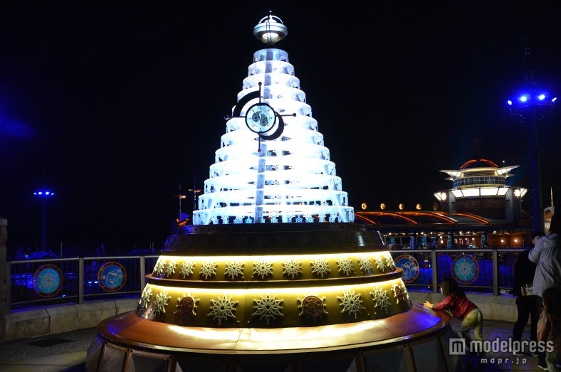 ポートディスカバリーのツリー（夜）