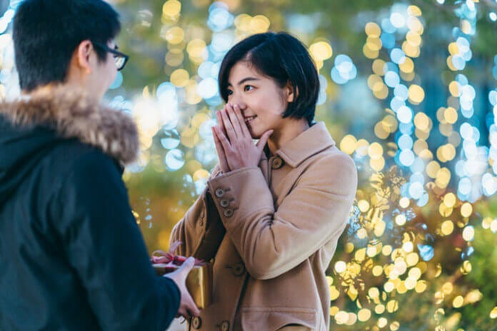 男性に「放っておけない」と思わせるから