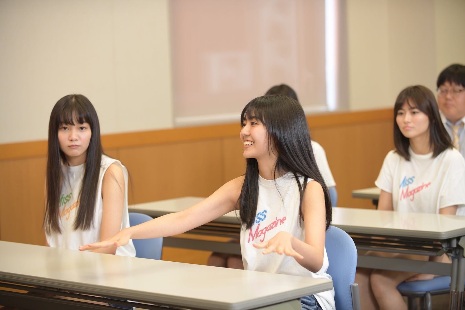 吉澤遥奈 、豊田ルナ （C）渡辺充俊／ミスマガTV