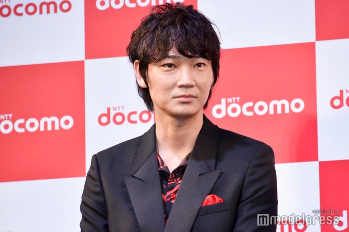 綾野剛 ピアノの腕前披露 Baby復活 サクラ先生素敵 絶賛の声続々 モデルプレス 綾野剛 ピアノの腕前披露 Baby復活 サクラ先生素敵 絶賛の声続々 モデルプレス