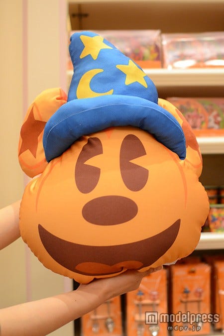 クッション¥2600