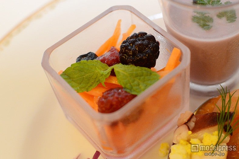 キャロットとベリーのサラダ