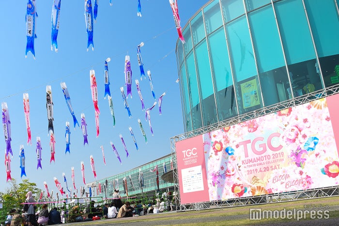 『TGC KUMAMOTO 2019 by TOKYO GIRLS COLLECTION』外観（C）モデルプレス