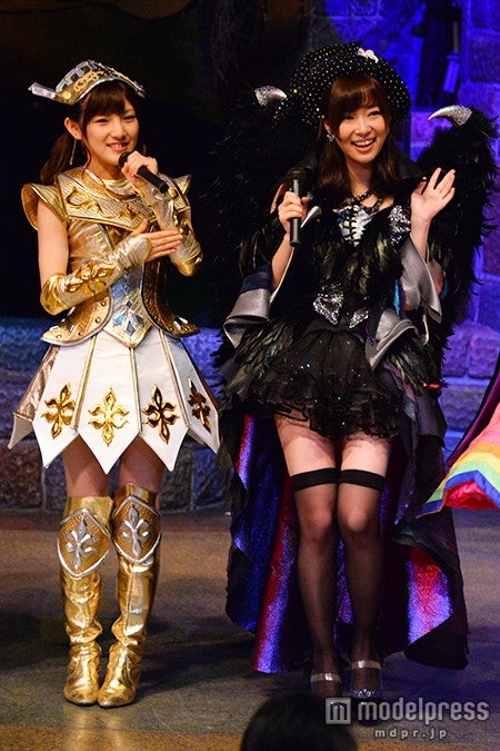 岡田奈々、指原莉乃