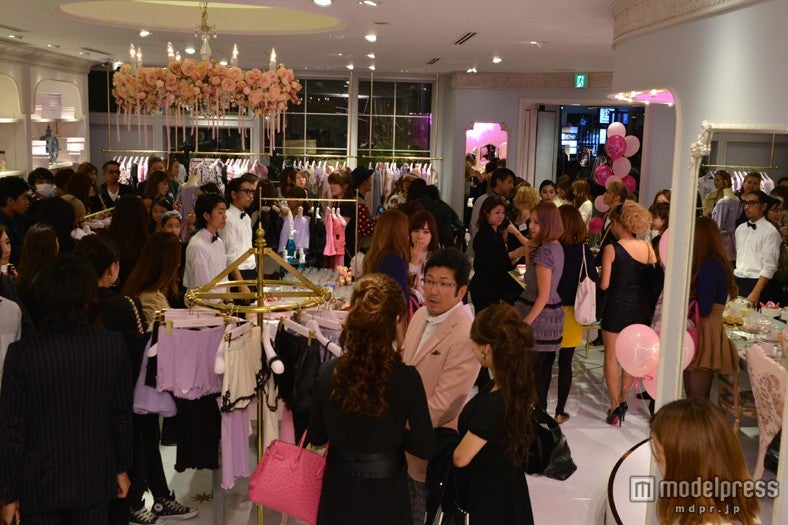 レセプションパーティの様子