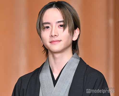 板垣李光人、和装で登場 アート・芝居は「呼吸をするかのような関係でいたい」