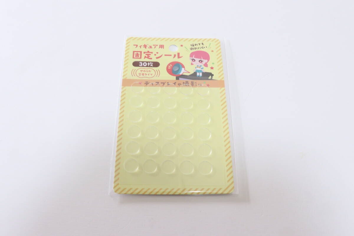 セリア　フィギュア固定シール