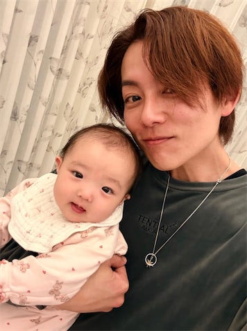 ‟パパ似”が加速？ 杉浦太陽、次女・夢空ちゃんの「ごきげんショット」公開