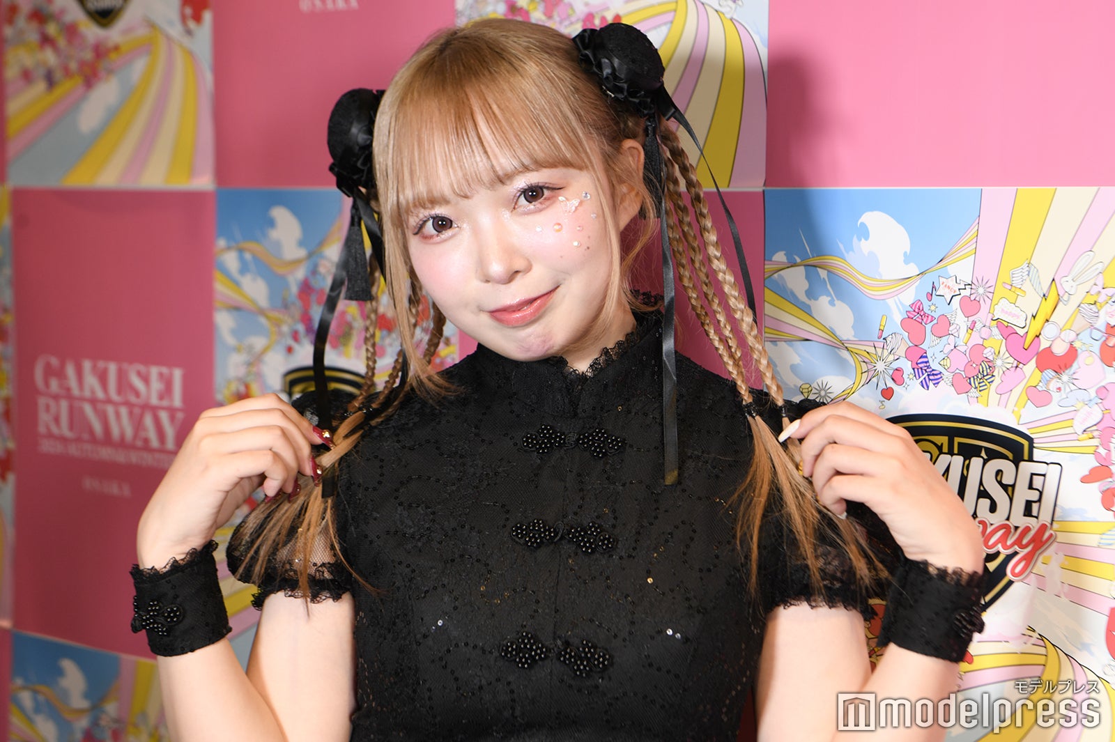 ひなこ／一生友子（C）モデルプレス