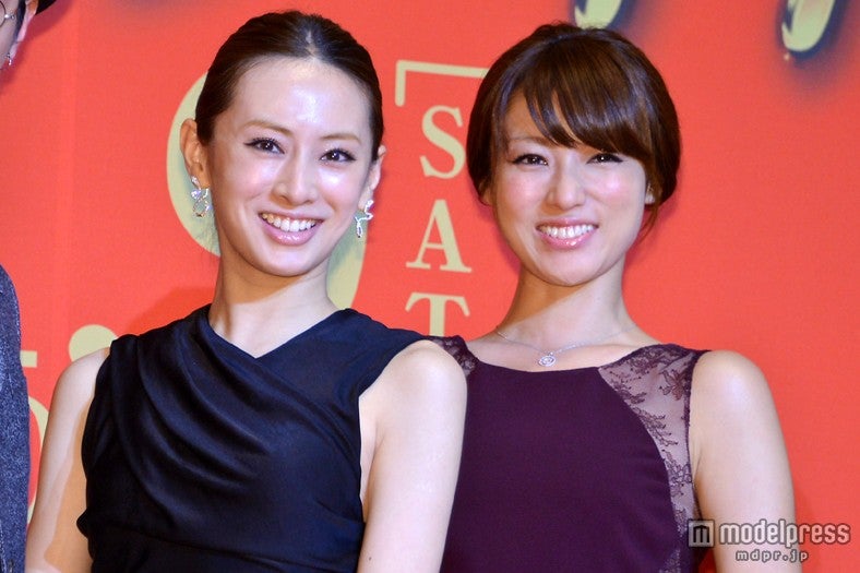 北川景子（左）と深田恭子（右）