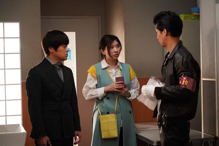 バカリズム、篠原涼子、味方良介「イップス」第2話より(C)フジテレビ