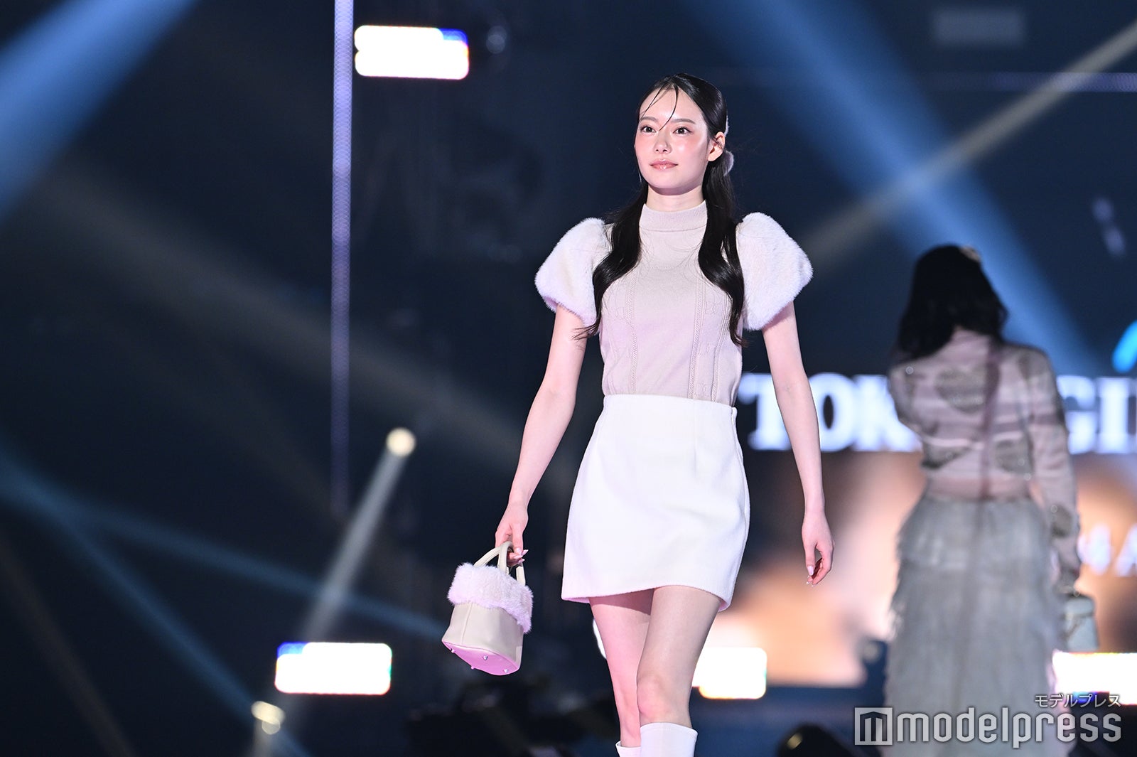 （C）モデルプレス