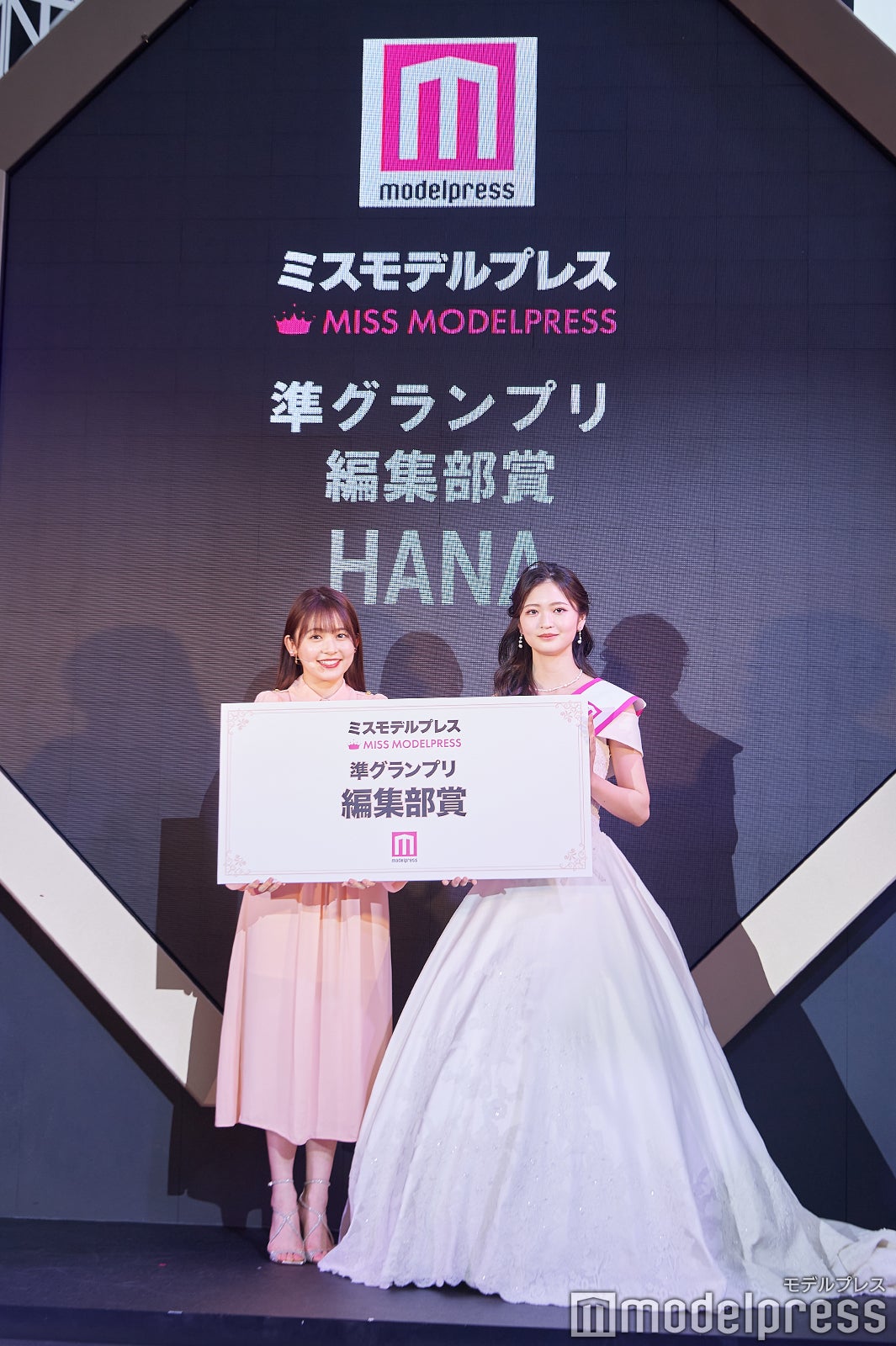 久間田琳加、HANAさん（C）モデルプレス
