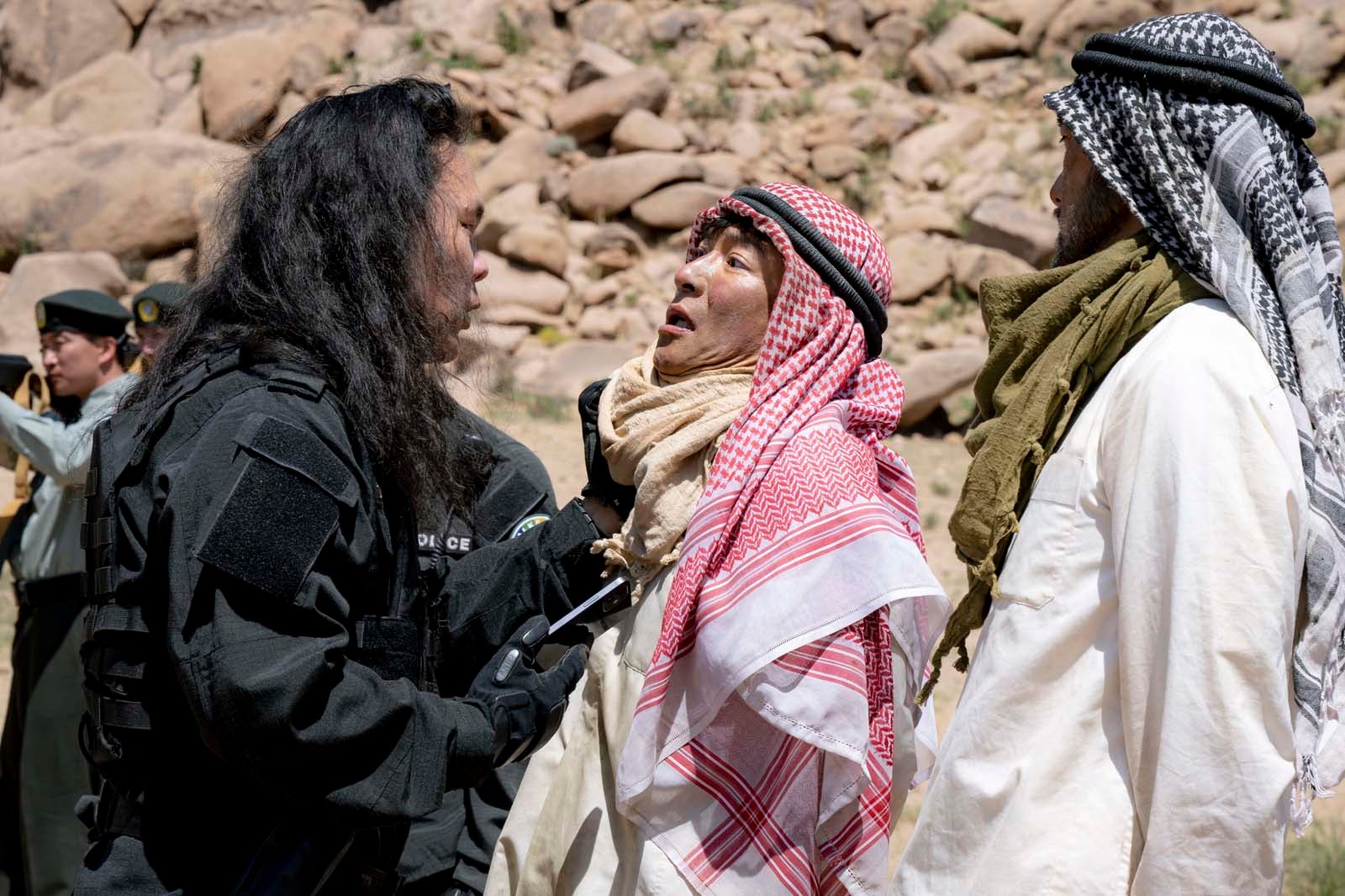 堺雅人、阿部寛ら「VIVANT」第3話より（C）TBS