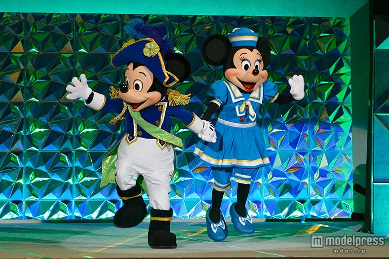 ディズニー1日だけの限定ショー、シー開園15周年に向けた前日譚＜「D23