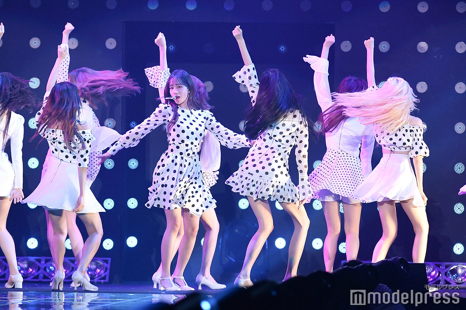 IZ＊ONE（C）モデルプレス