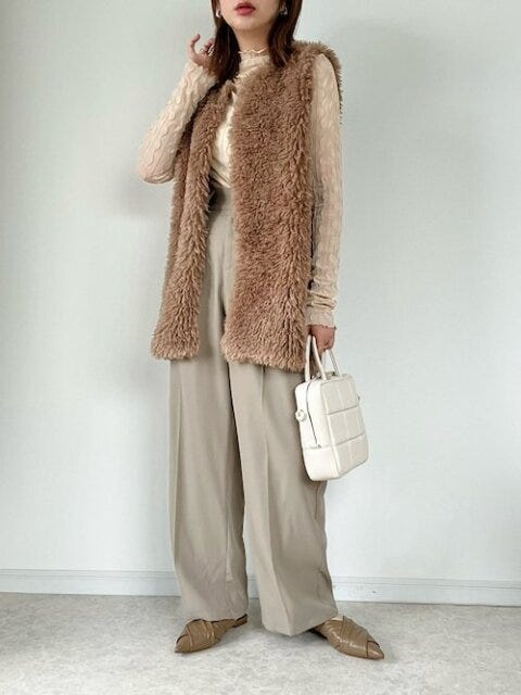 ワイドパンツ　コーデ　秋