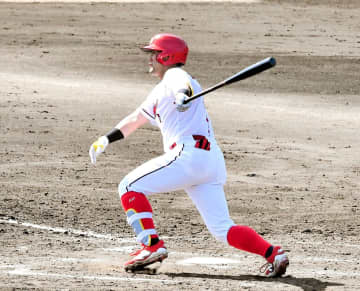 広島・末包 1軍昇格へ虎視たんたん 教育リーグでマルチ「とにかく良いところを」 キャンプは2軍で元中日・和田氏直伝の打撃習得