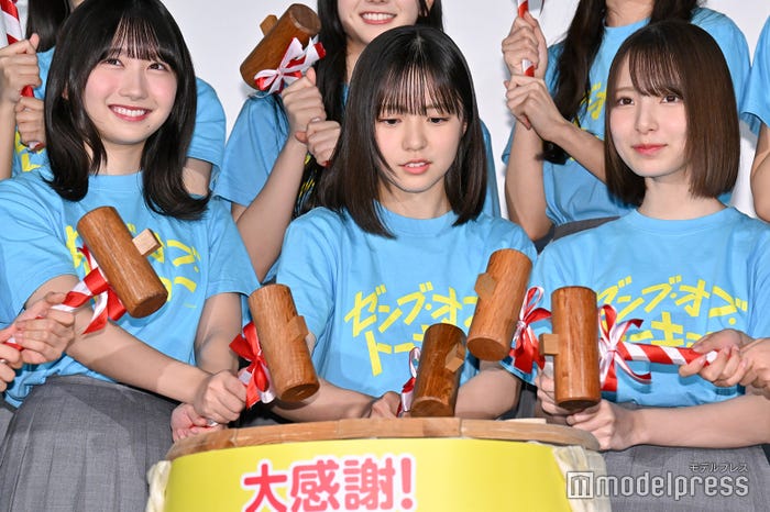 藤嶌果歩、正源司陽子、渡辺莉奈(C)モデルプレス