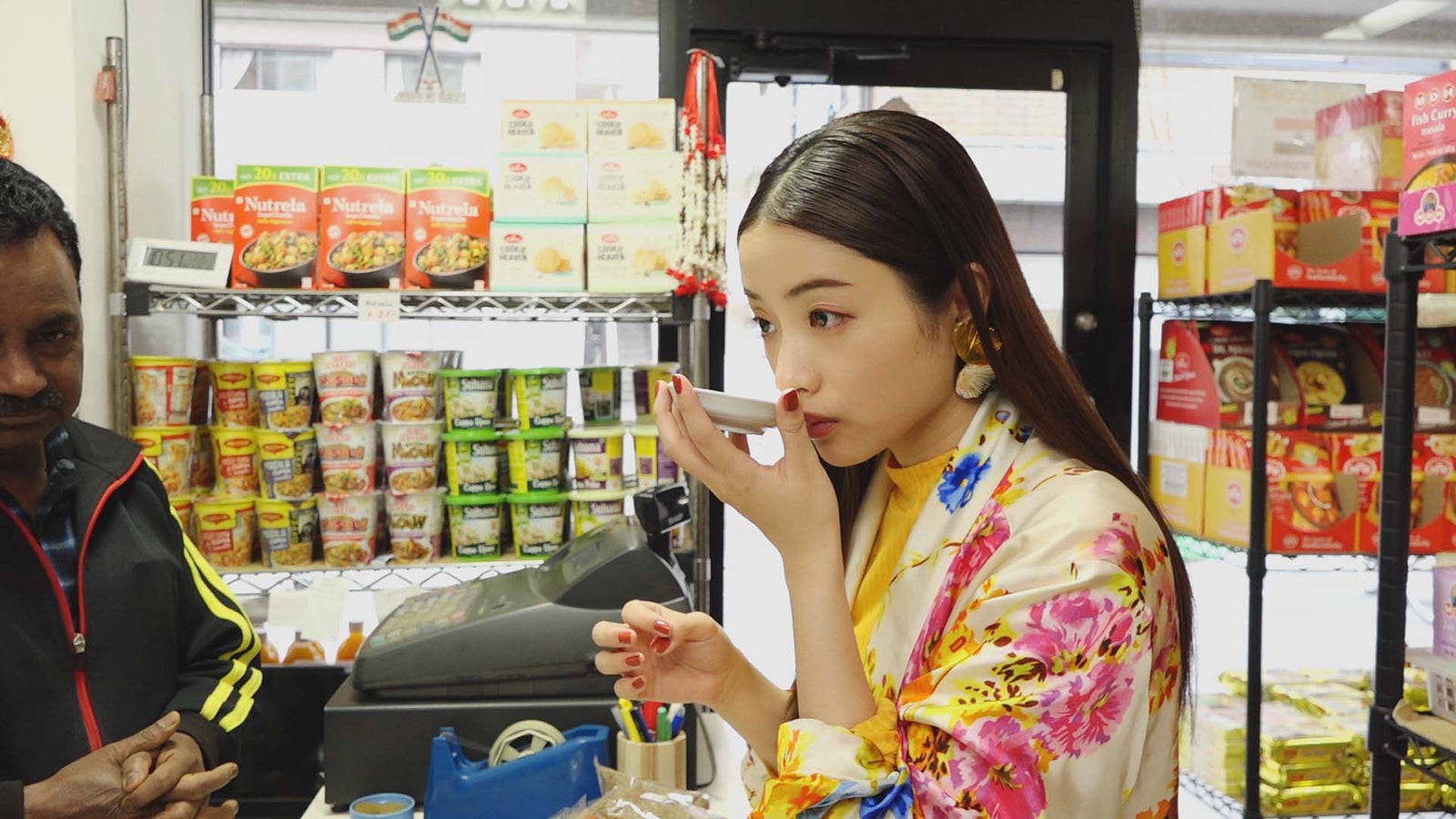 石原さとみ／チャレンジ動画より（提供写真）