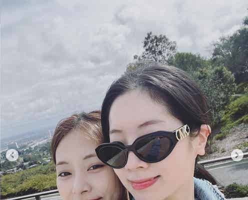TWICEツウィ&ダヒョン、ロサンゼルスでの密着デートショット披露「仲良すぎ」「可愛い」と反響