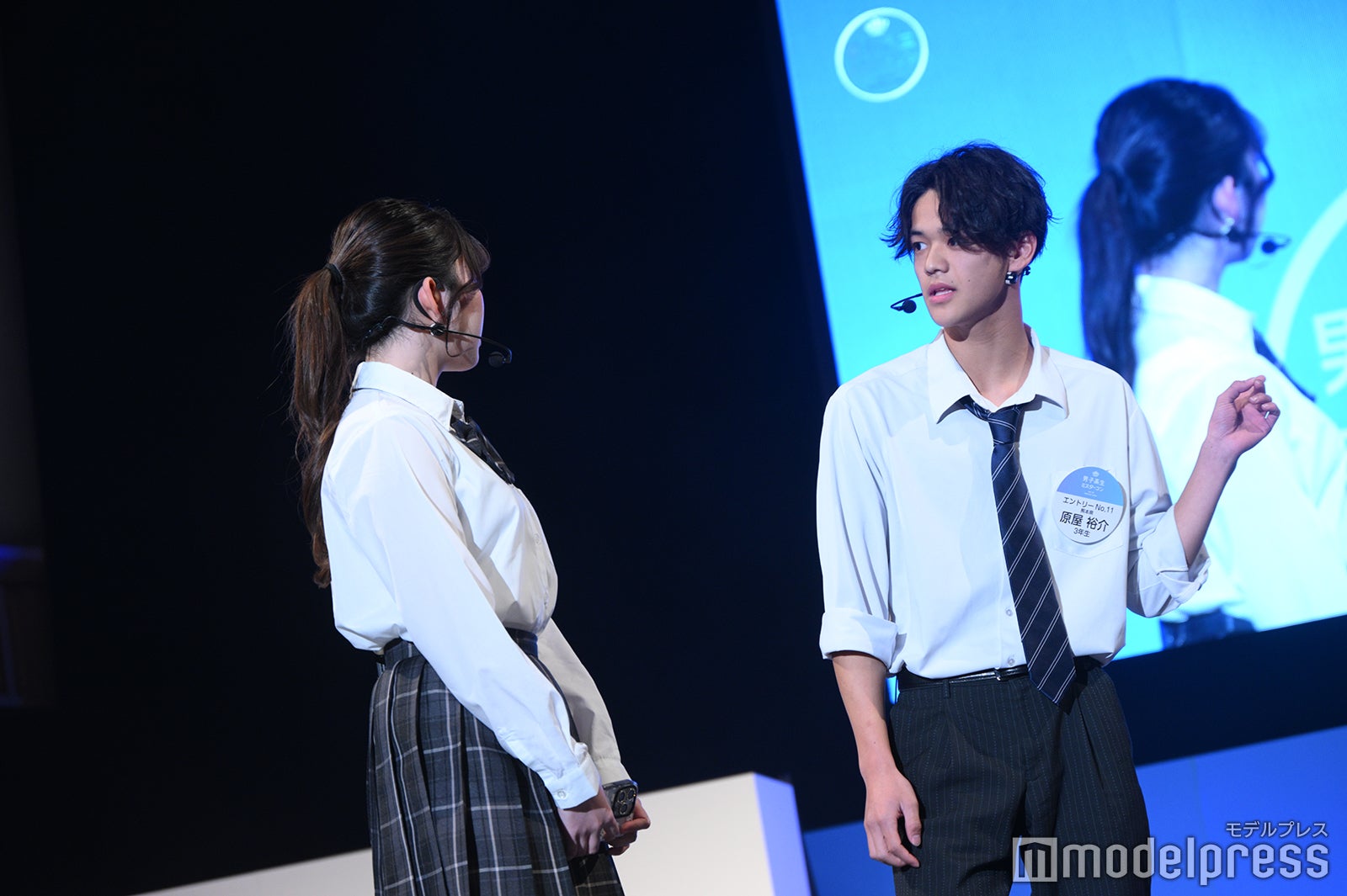 （右）原屋裕介くん（C）モデルプレス