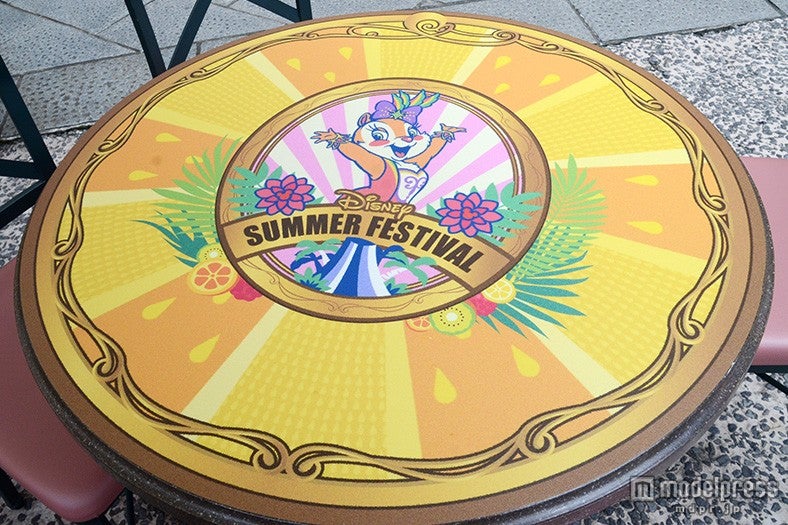 テーブルもイベントデコレーション（クラリス）