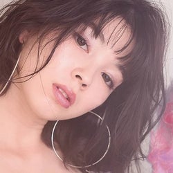 揺れる質感。夏の色気は“甘辛でツヤっぽく”つくる。2018SS【ショート・ボブ】