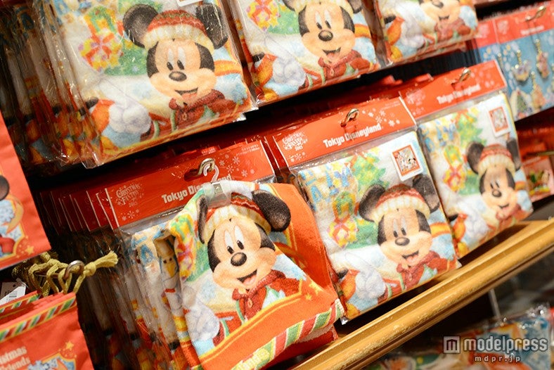 クリスマスグッズがずらり