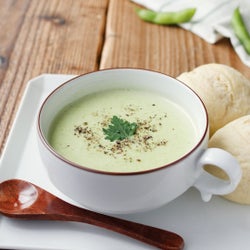 「白ねぎと枝豆の冷製スープ」レシピ【365日のパンとスープ】