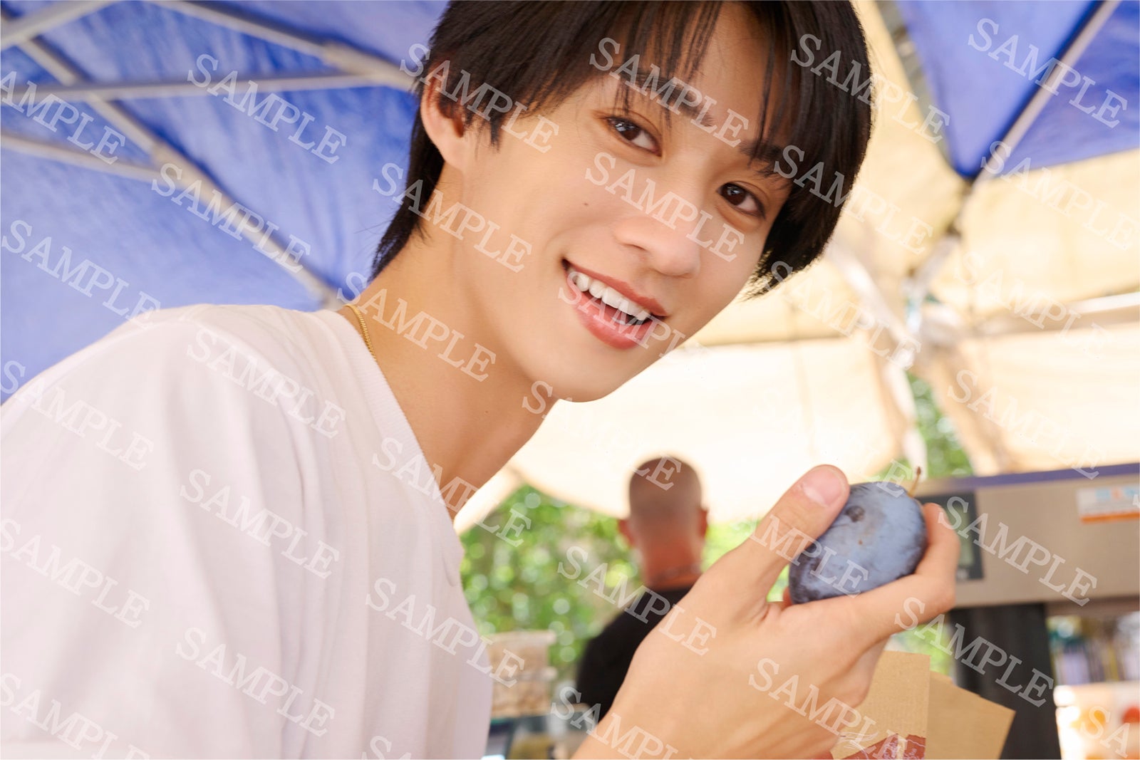 1st写真集「曽野まんま」特典HMV店舗（提供写真）