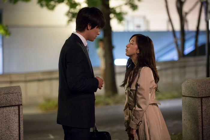 ほろ酔いの板野友美がキス 音がリアル 我慢できない Sexyシーンに反響 フリンジマン第10話 モデルプレス ほろ酔いの板野友美がキス 音がリアル 我慢できない Sexyシーンに反響 フリンジマン第10話 モデルプレス